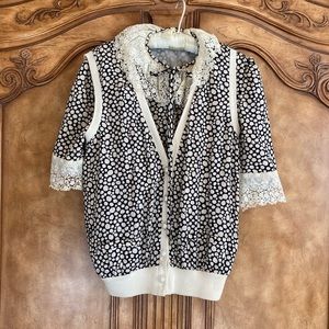 Valentino lace trim and collar vest set. Size Small